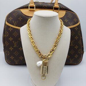 Authentic Louis Vuitton Padlock w/Unbranded Stainless Steel Gold Plated Chain